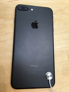 iphone7亮黑色(苹果iPhone7亮黑色又出现了什么缺点？)