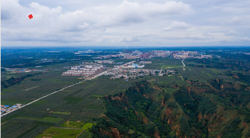 陕西省延安市志丹县地貌(在陕西境内有丹霞地貌的景区具体在哪里？)
